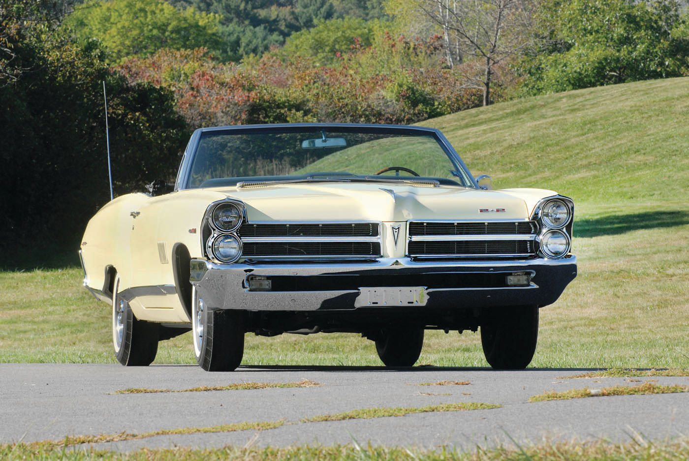1965 Pontiac 2+2 Convertible - AutoRestorer
